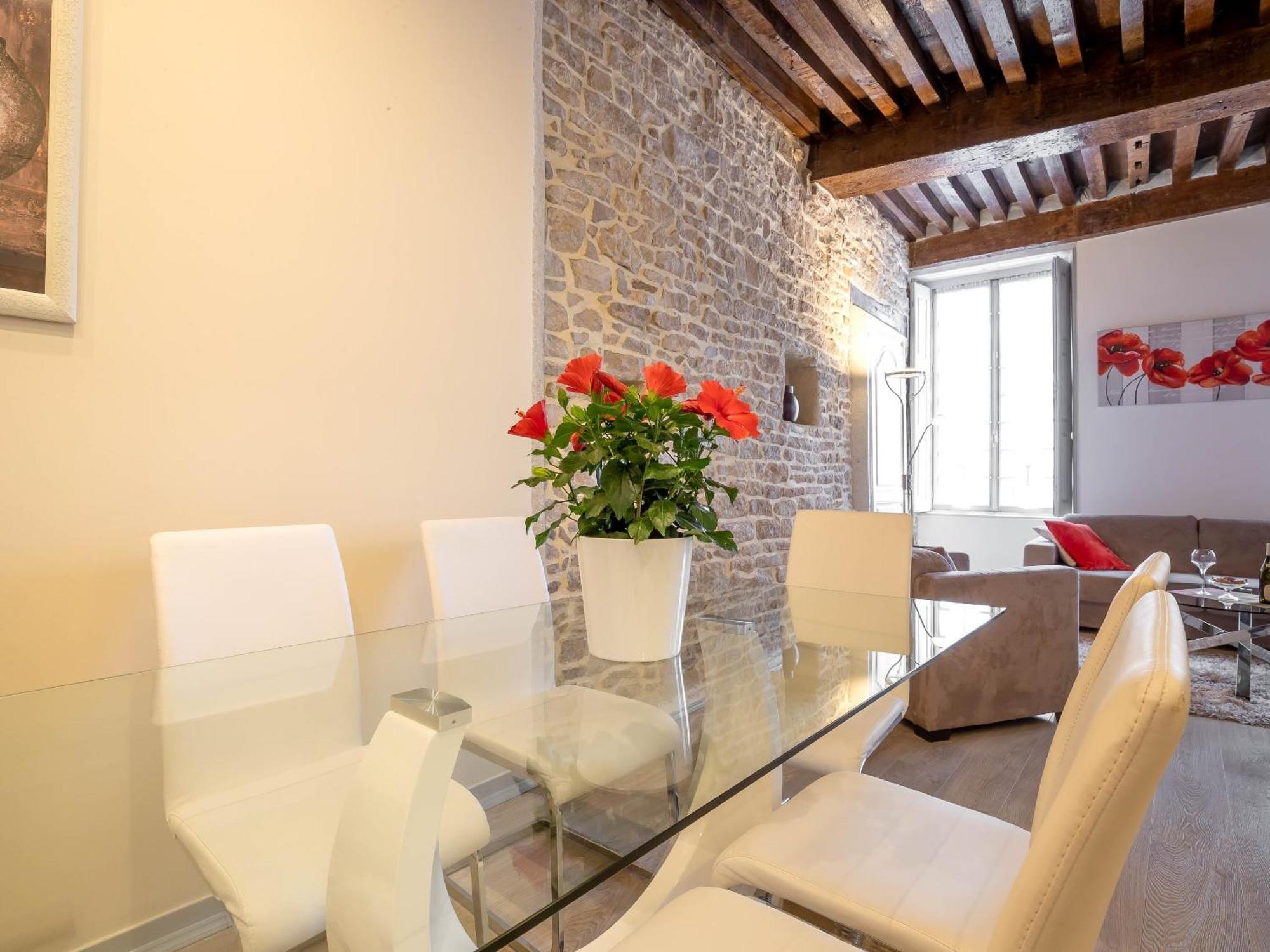 Residence Beaune Sweet Home, 4 Appartements D'Exception Avec Parking Inclus Cameră foto